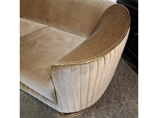 2-zits bank chesterfield, cessnock, bruin - afbeelding 3 van  4