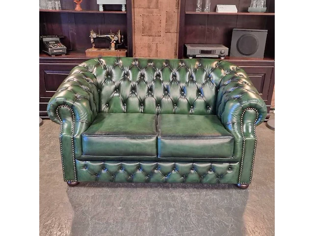 2-zits bank chesterfield, charlston , groen - afbeelding 2 van  5