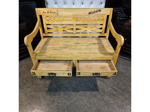 2-zits bank chesterfield, chesterfield, beige - afbeelding 2 van  4