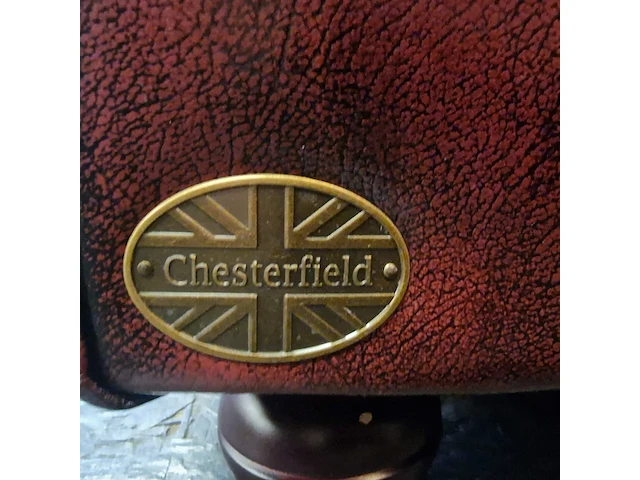 2-zits bank chesterfield, cresswell, rood - afbeelding 2 van  4