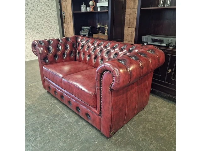 2-zits bank chesterfield, cresswell, rood - afbeelding 4 van  4