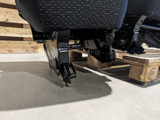 2-zitsbank voor mercedes vito 2024 - afbeelding 19 van  25