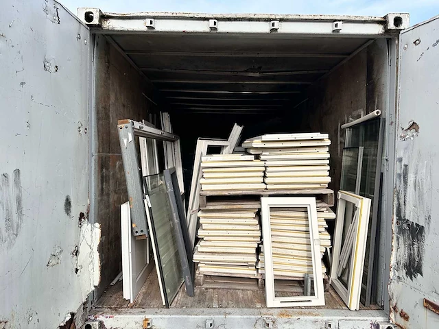 20 - zeecontainer - afbeelding 1 van  3