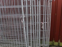 20 bouwhekken met afmeting 170 x 200 cm. - afbeelding 2 van  2