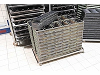 20-delige ovenwagen inclusief (geperforeerde) bakplaten en 52 x 6-delige bakkoppels - afbeelding 3 van  8