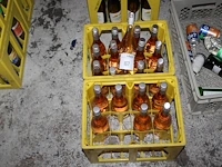 20 flessen rose la roche in twee kunststof kratten. - afbeelding 1 van  2
