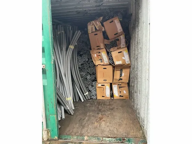 20 ft. zeecontainer met inhoud - afbeelding 6 van  10