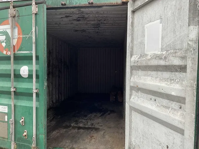 20 ft. zeecontainer met inhoud - afbeelding 9 van  10