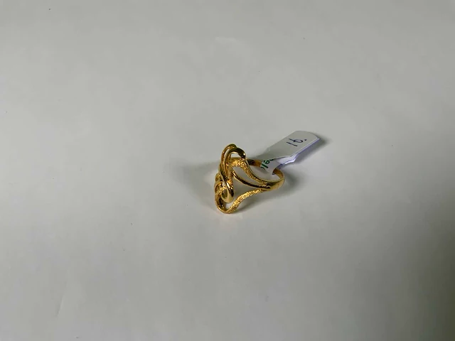 20 krt geelgouden ring - afbeelding 1 van  4