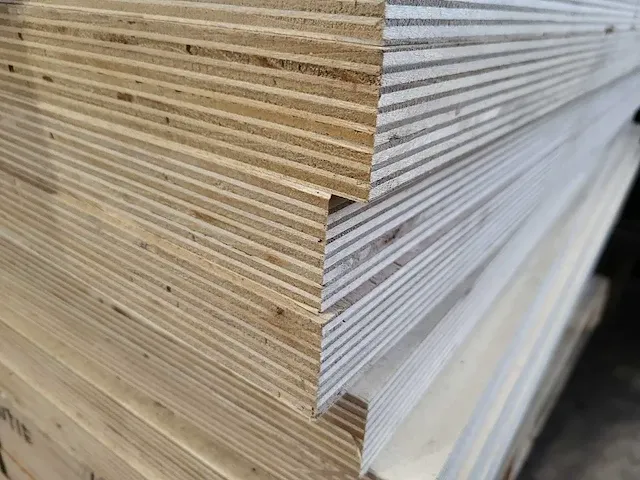 20 m2 garnica poplar ply + meranti 40mm - afbeelding 4 van  5