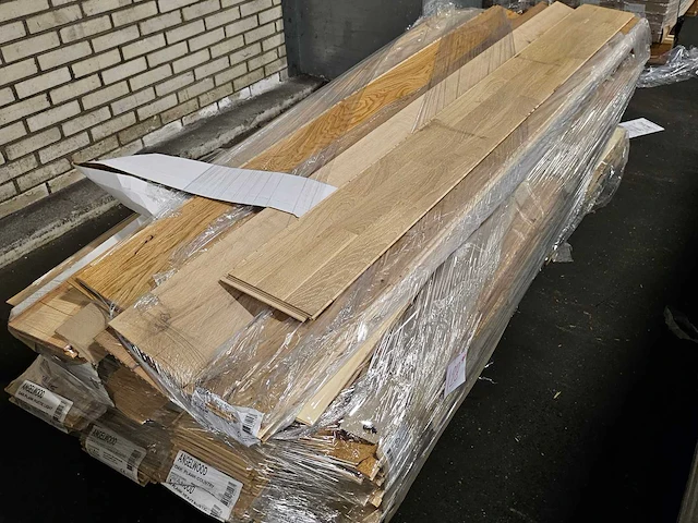 20 m2 mixpallet parket vloeren - afbeelding 1 van  3