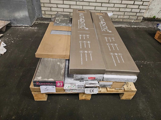 20 m2 mixpallet pvc laminaat - afbeelding 1 van  3