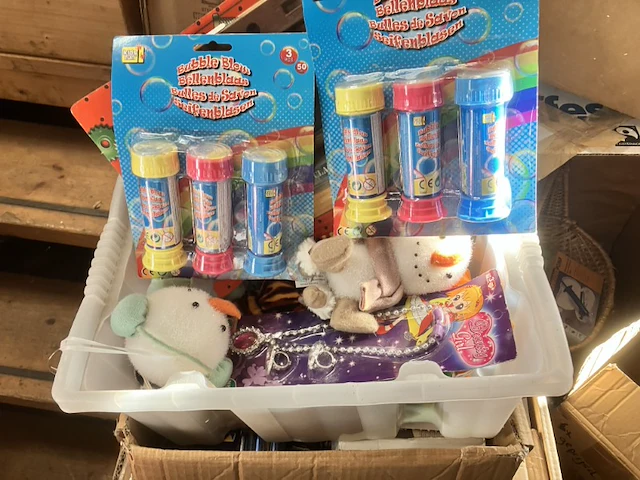 20 stuks speelgoed nieuw en retour uit verkoop - afbeelding 9 van  11