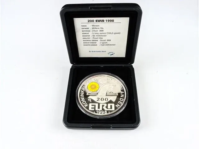 200 euro g+ 'wien' (155,5 gr zilver, 2 gr goud) - afbeelding 1 van  5