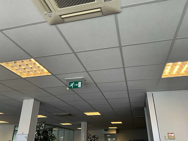 200 m2 systeemplafond - afbeelding 6 van  14