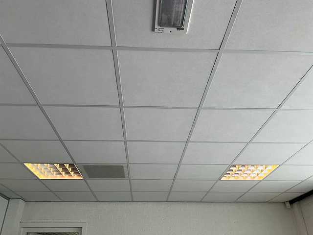 200 m2 systeemplafond - afbeelding 14 van  14