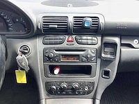 2000 - mercedes-benz - c-klasse - 200 k. elegance - personenauto - afbeelding 14 van  15