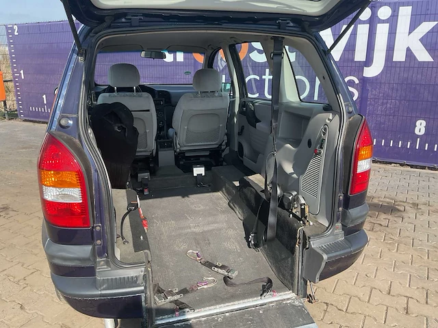 2000 - opel - zafira - 1.8-16v comfort - personenauto/invalide voertuig - afbeelding 16 van  19
