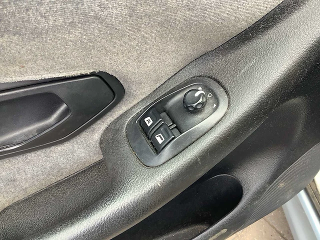 2000 - peugeot - 306 - 1.6 stx - personenauto - afbeelding 3 van  12