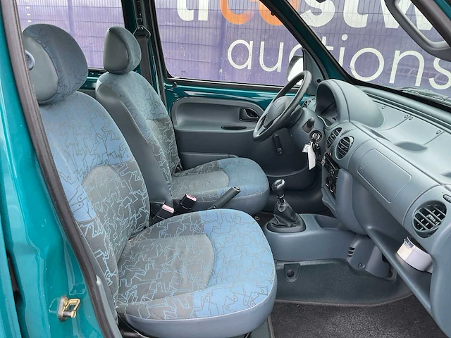 2000 - renault - kangoo - 1.4 rn - rolstoelvervoer auto - afbeelding 15 van  17
