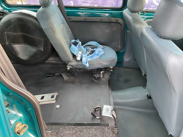 2000 - renault - kangoo - 1.4 rn - rolstoelvervoer auto - afbeelding 16 van  17