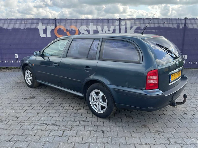 2000 - skoda - octavia combi - 1.6 slxi - personenauto - afbeelding 5 van  11