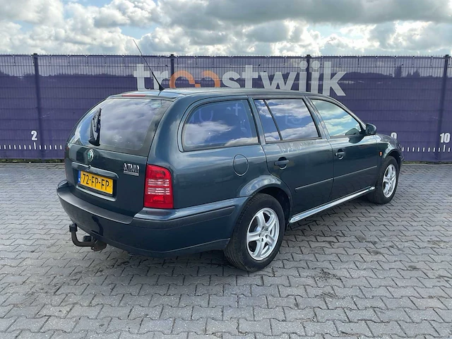2000 - skoda - octavia combi - 1.6 slxi - personenauto - afbeelding 6 van  11
