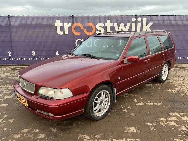 2000 - volvo - v70 - 2.4 europa - personenauto - afbeelding 1 van  12