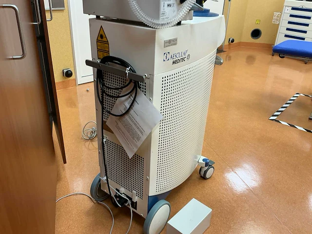 2000 aesculap meditec dermablate laser - afbeelding 4 van  10