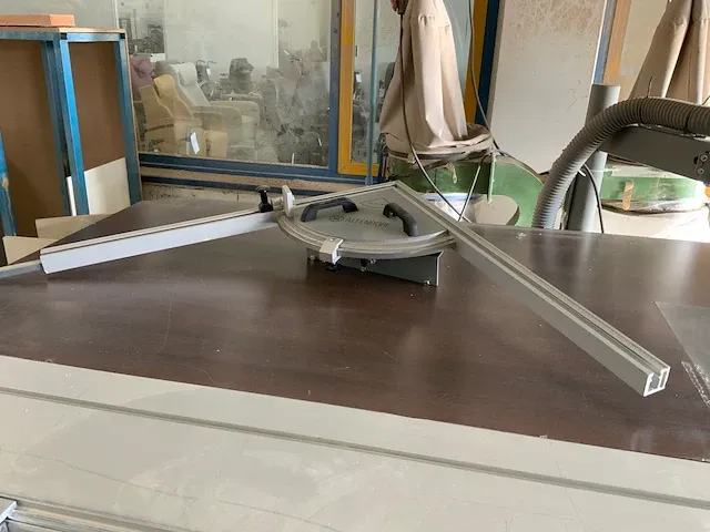 2000 altendorf f45 ce formaatcirkelzaagmachine - afbeelding 3 van  15