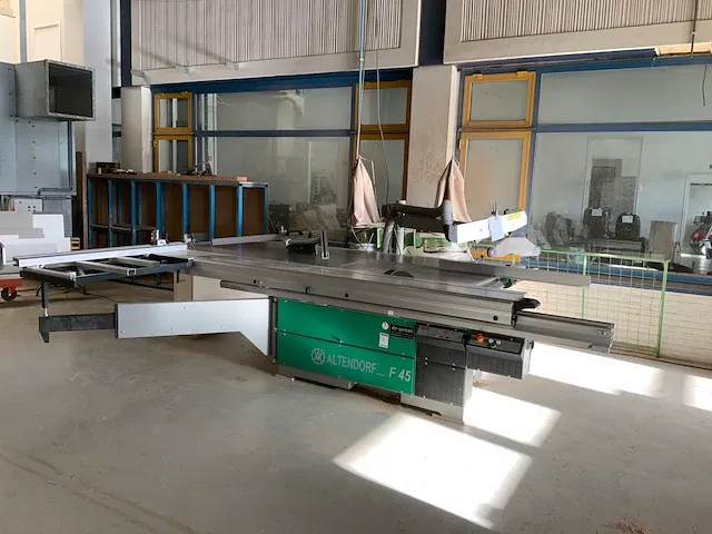 2000 altendorf f45 ce formaatcirkelzaagmachine - afbeelding 1 van  15