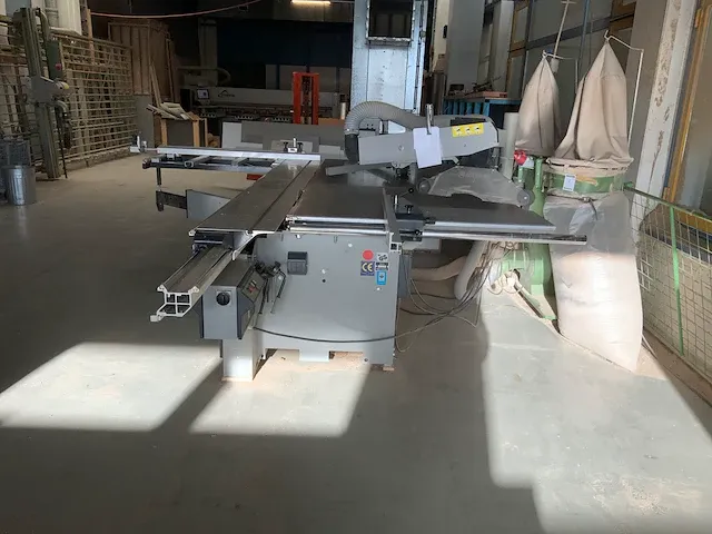 2000 altendorf f45 ce formaatcirkelzaagmachine - afbeelding 10 van  15