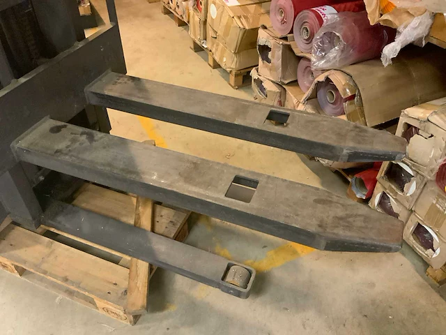 2000 armanni carrello elevatore stapelaar - afbeelding 8 van  10