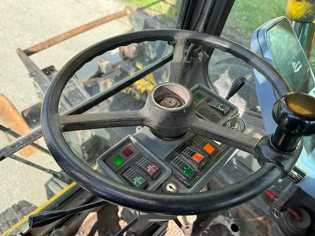2000 atlas 1404 kzw spoorkraan banden graafmachine - afbeelding 11 van  26