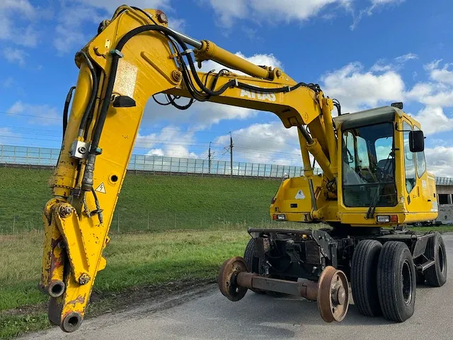 2000 atlas 1404 kzw spoorkraan banden graafmachine - afbeelding 25 van  26