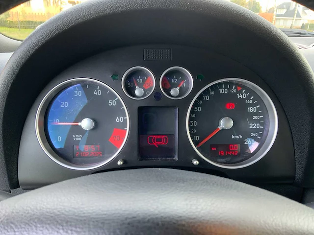 2000 audi tt roadster personenauto - afbeelding 29 van  54