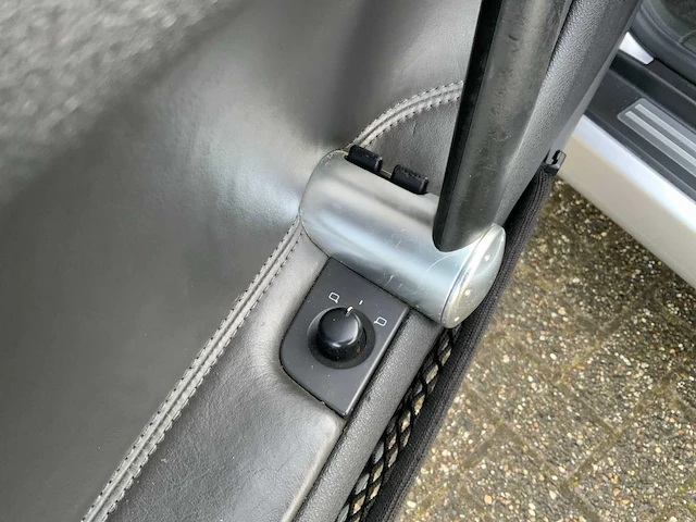 2000 audi tt roadster personenauto - afbeelding 39 van  54