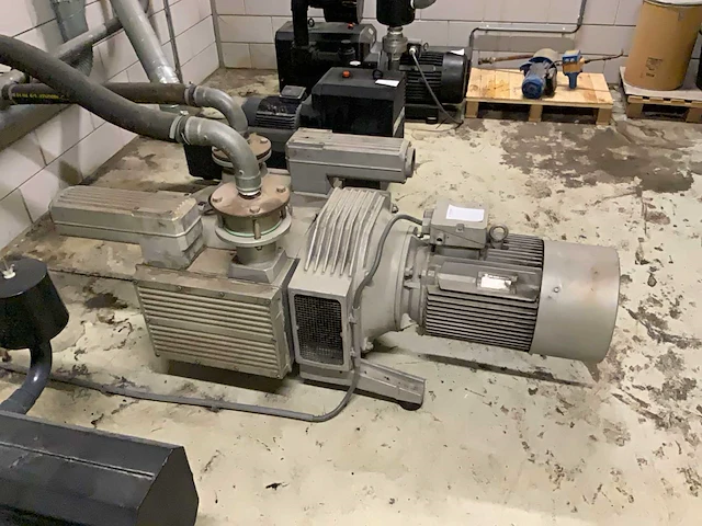 2000 becker vtlf5000 vacuümcompressor - afbeelding 9 van  10