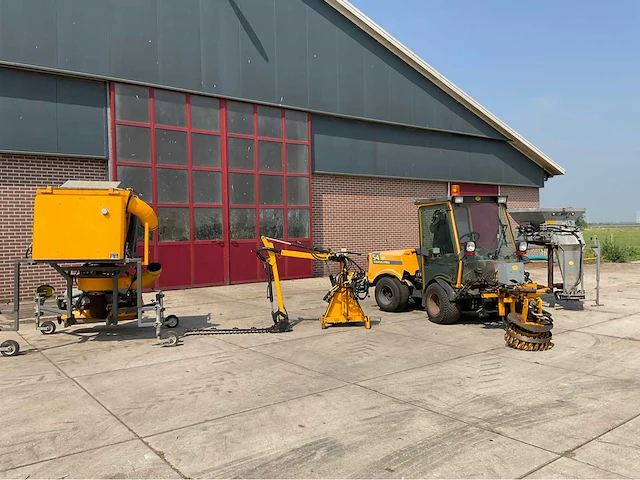 2000 belos trans pro werktuigdrager met aanbouwdelen - afbeelding 1 van  47