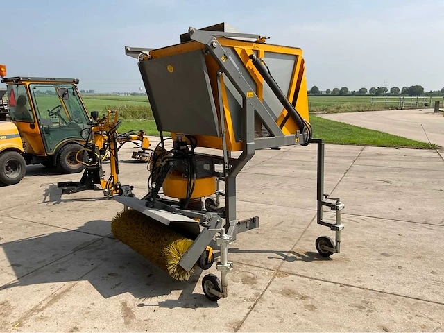 2000 belos trans pro werktuigdrager met aanbouwdelen - afbeelding 24 van  47
