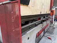 2000 beyeler pr8 kantbank 400 ton werkbreedte 4100mm incl. voorraad boven- ondermessen - afbeelding 7 van  16