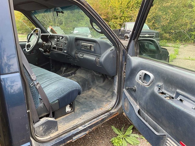 2000 chevrolet 2500 pick-up - afbeelding 11 van  18