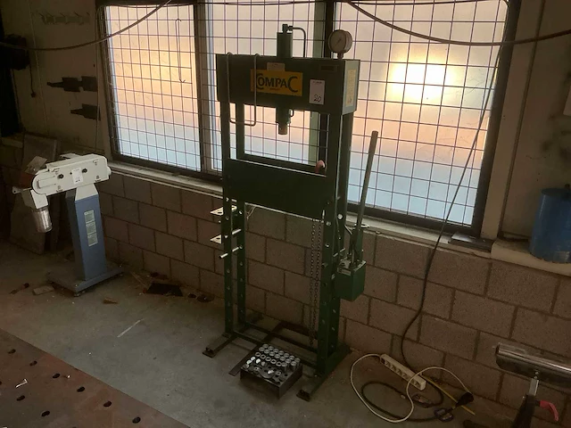 2000 compac hp15 garagepers - afbeelding 1 van  10