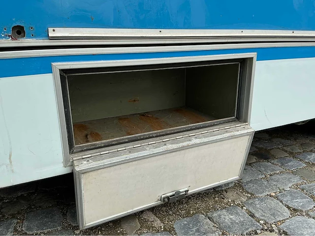 2000 coxx r 6.2-60 verkoopwagen / foodtruck - afbeelding 48 van  65