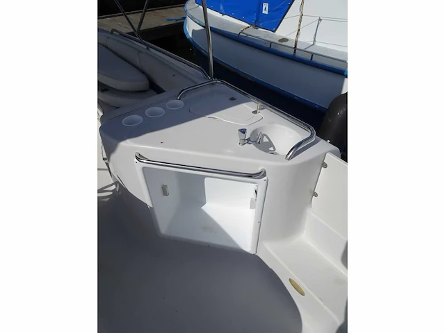 2000 crownline 238 db bowrider speedboot - afbeelding 5 van  17