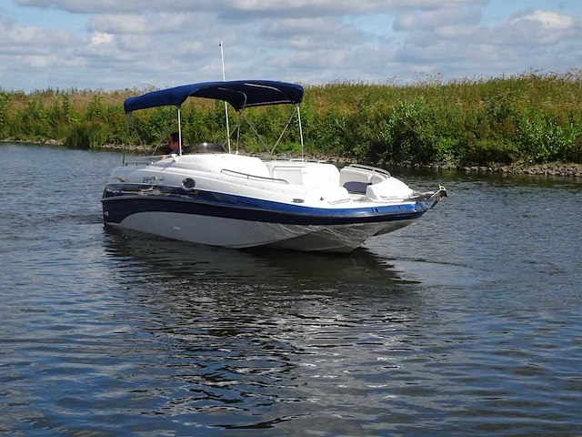 2000 crownline 238 db bowrider speedboot - afbeelding 13 van  17