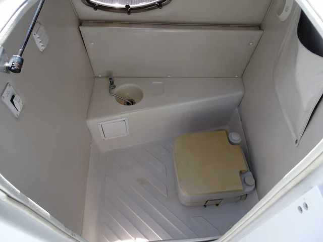 2000 crownline 238 db bowrider speedboot - afbeelding 15 van  17