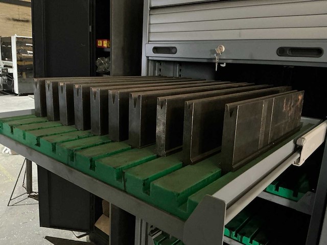 2000 darley ehp 150 43/37 cnc-kantbank - afbeelding 37 van  45