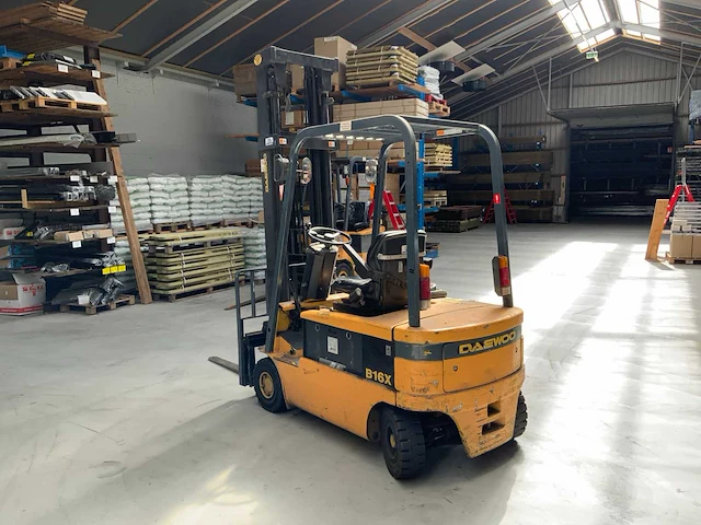 2000 deawoo b16x vorkheftruck - afbeelding 33 van  36