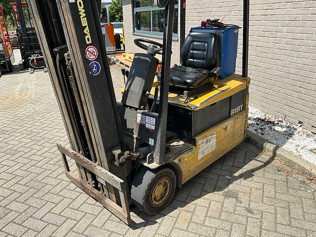 2000 deawoo b18t-2 vorkheftruck - afbeelding 7 van  14